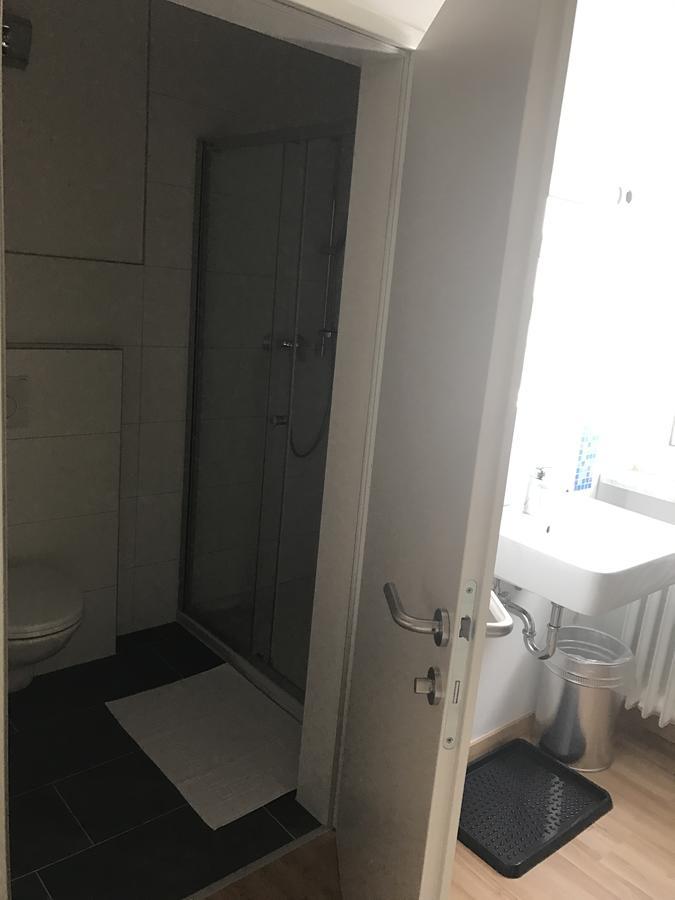 Montagehotel Bed & Steel Линц Екстериор снимка