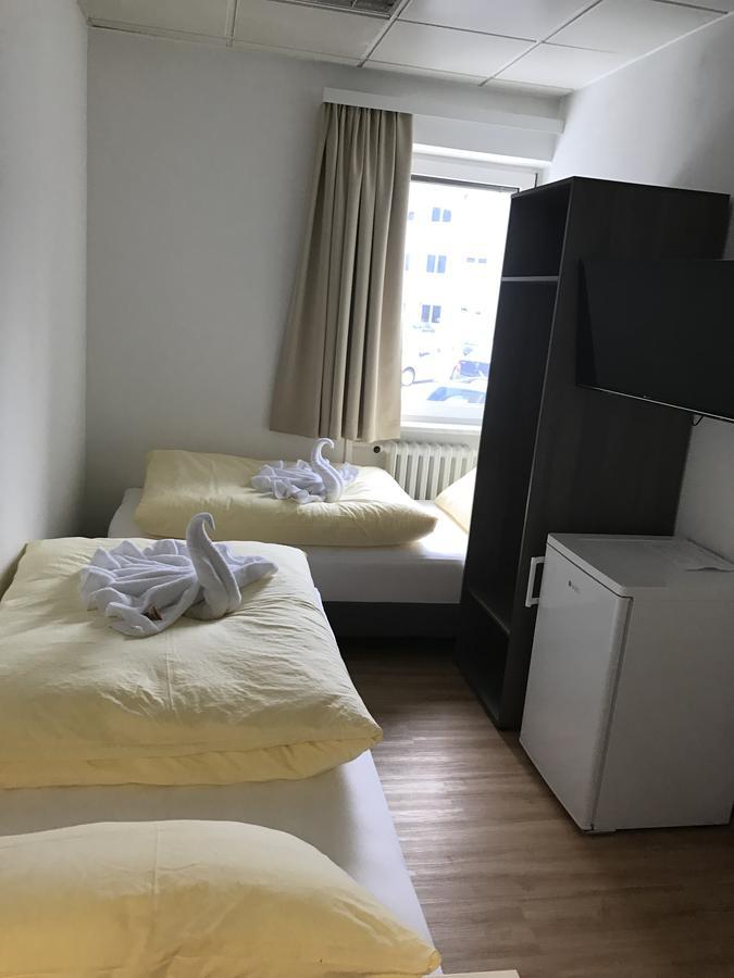 Montagehotel Bed & Steel Линц Екстериор снимка